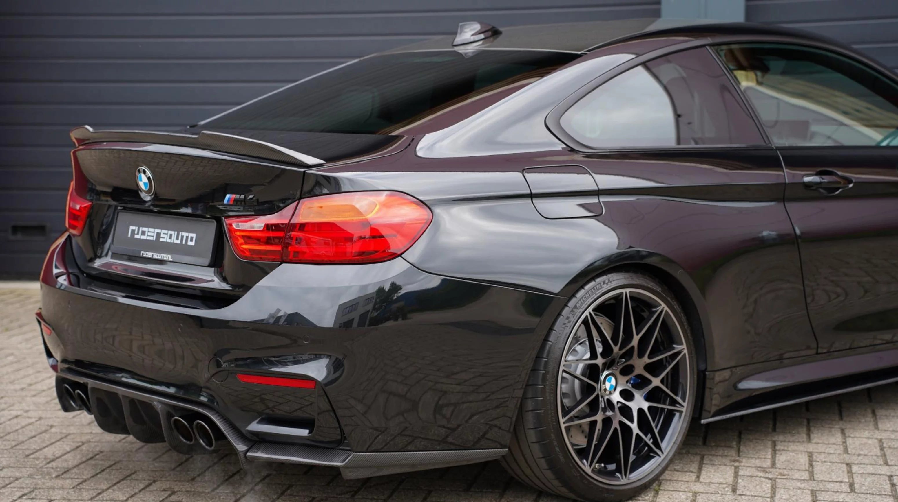 Carbon fibre diffuser BMW M3/M4 (F80 F82 F83)