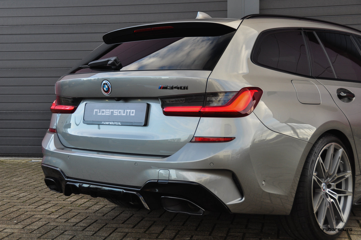 Diffuser hoogglans zwart BMW 3-serie G20/21 M-Performance style