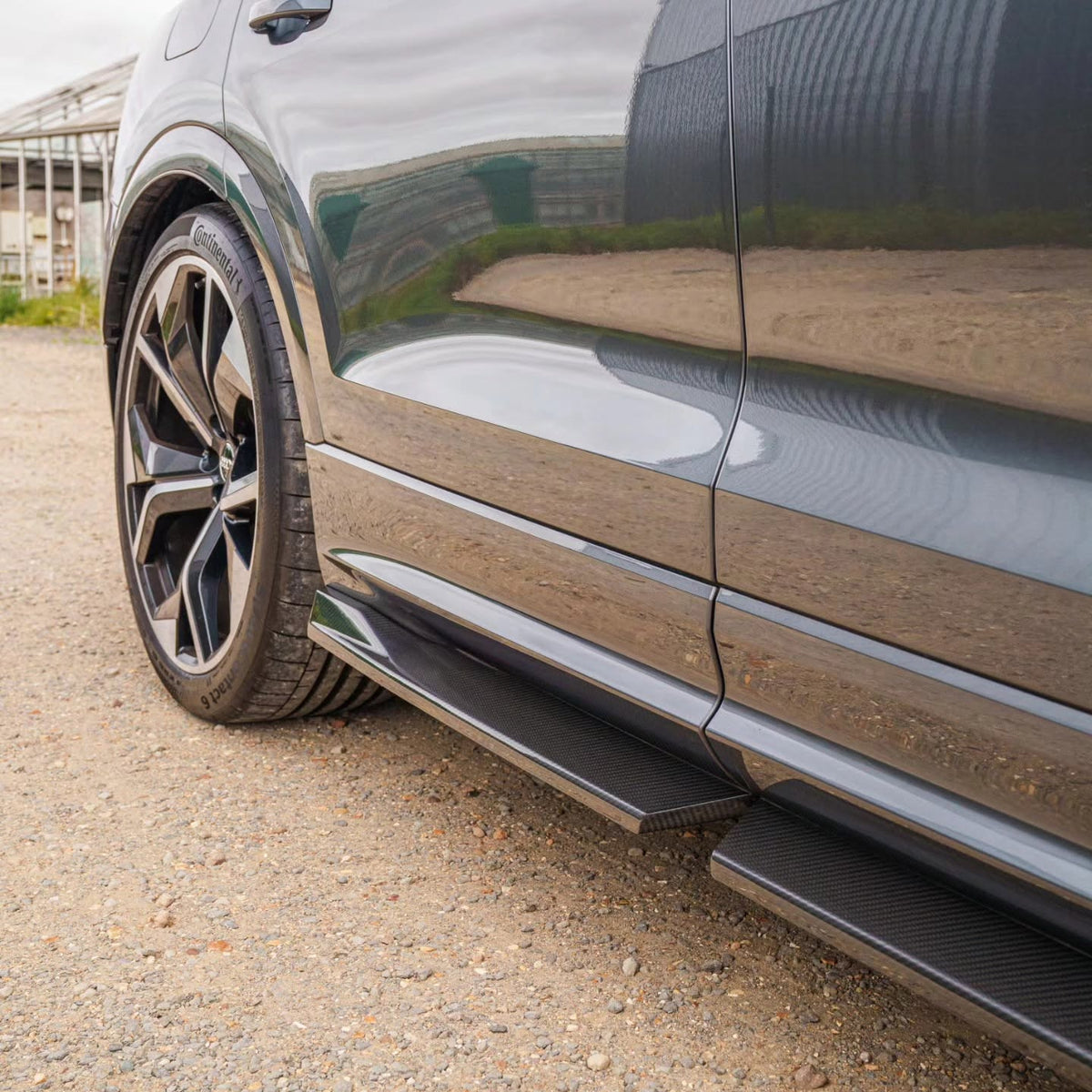 Carbon fibre side skirts Audi RSQ8 2019+