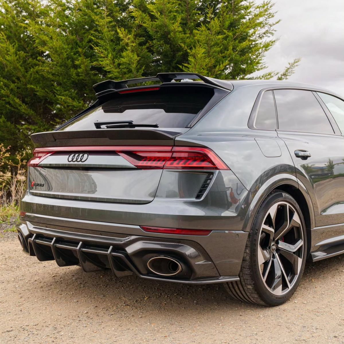 Carbon fibre diffusers Audi RSQ8 2019-2023