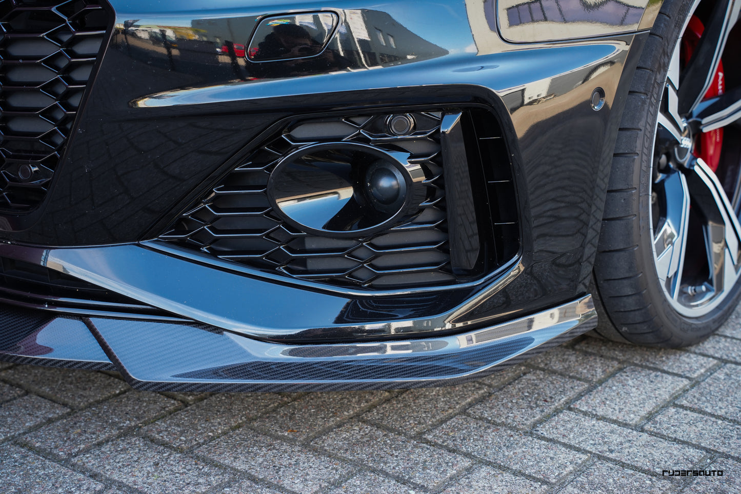 Carbon fibre front splitter Audi RS4 B9