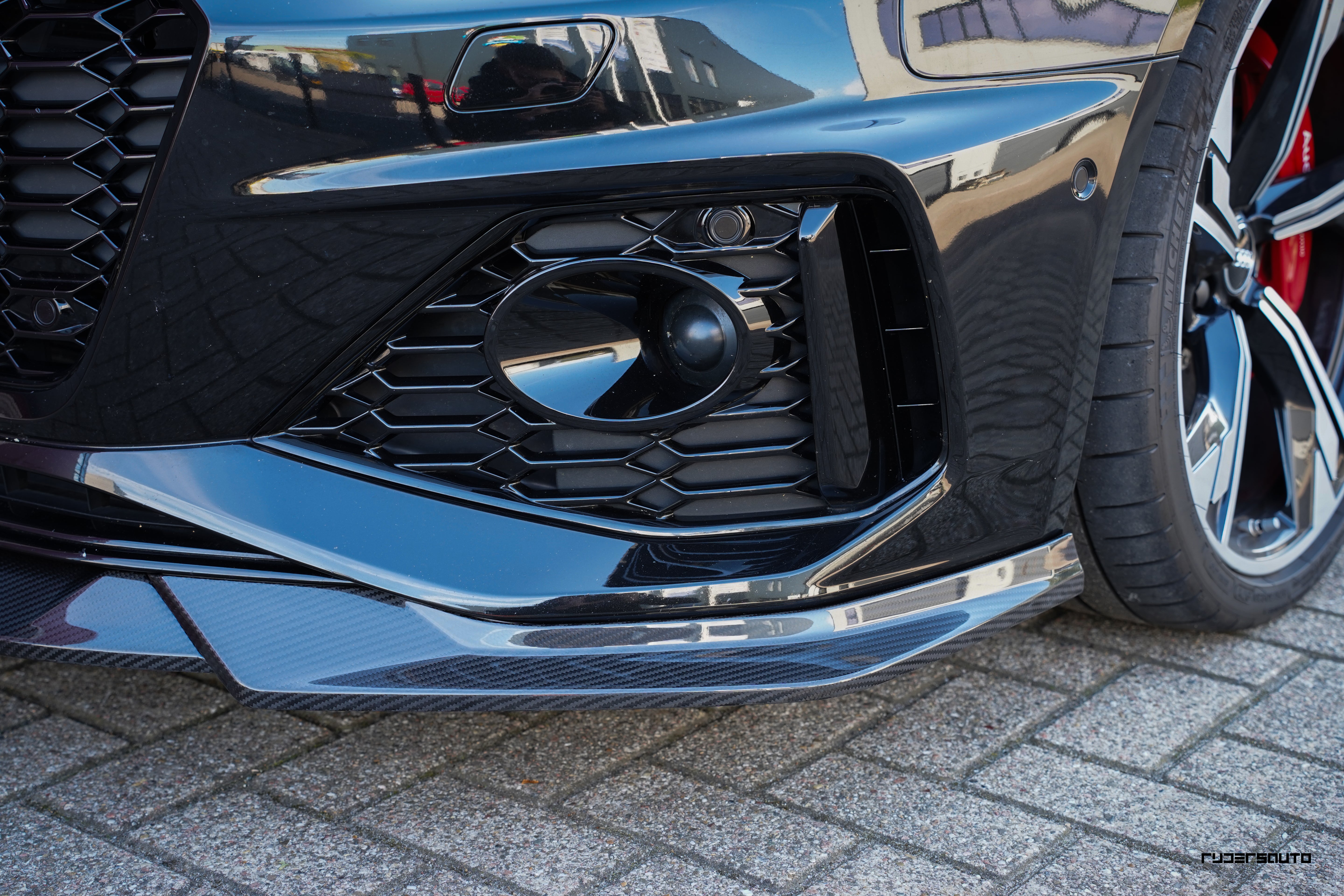 Carbon fibre front splitter Audi RS4 B9.5