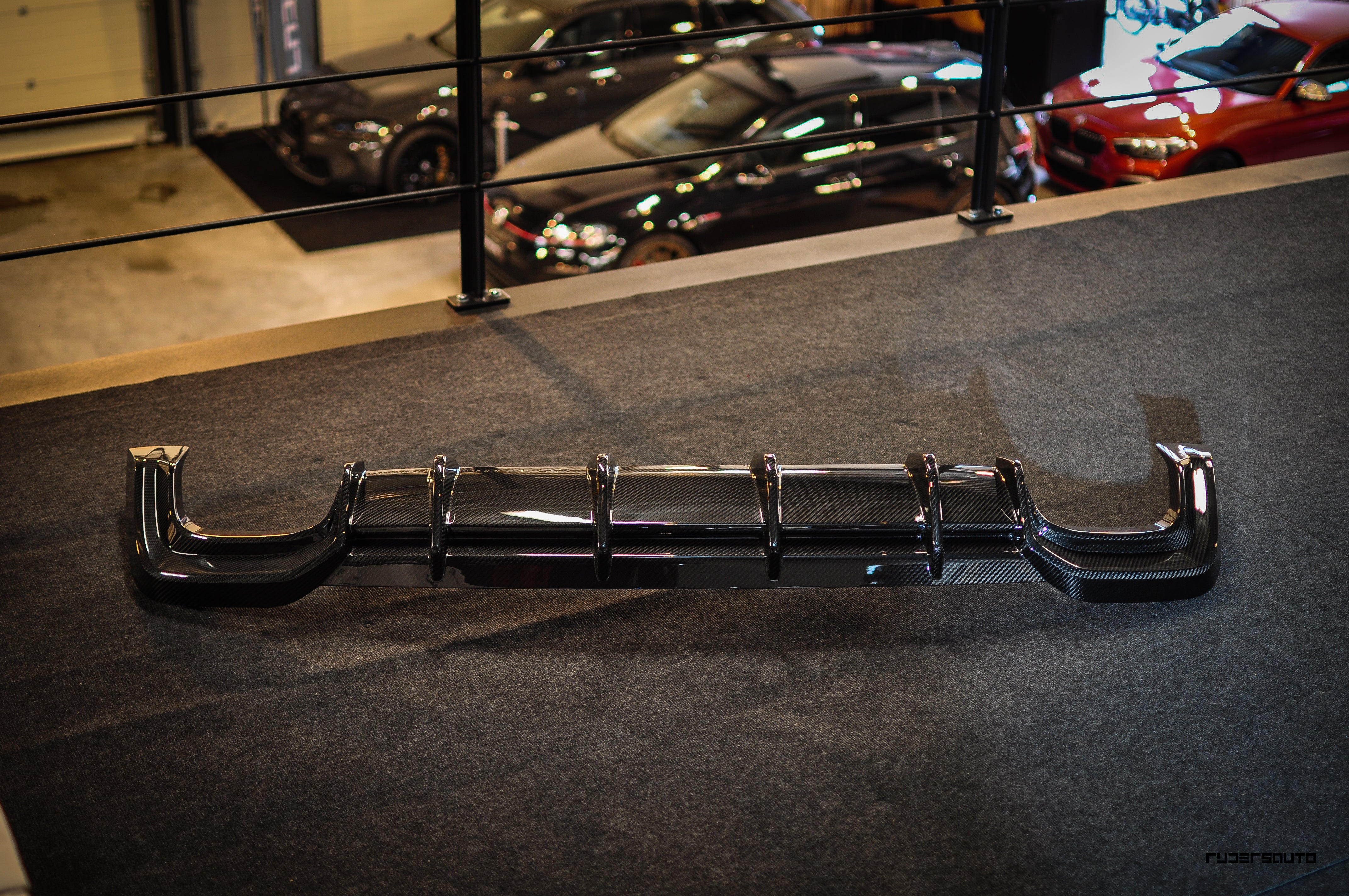 Carbon fibre diffuser Audi RS6/RS7 C8