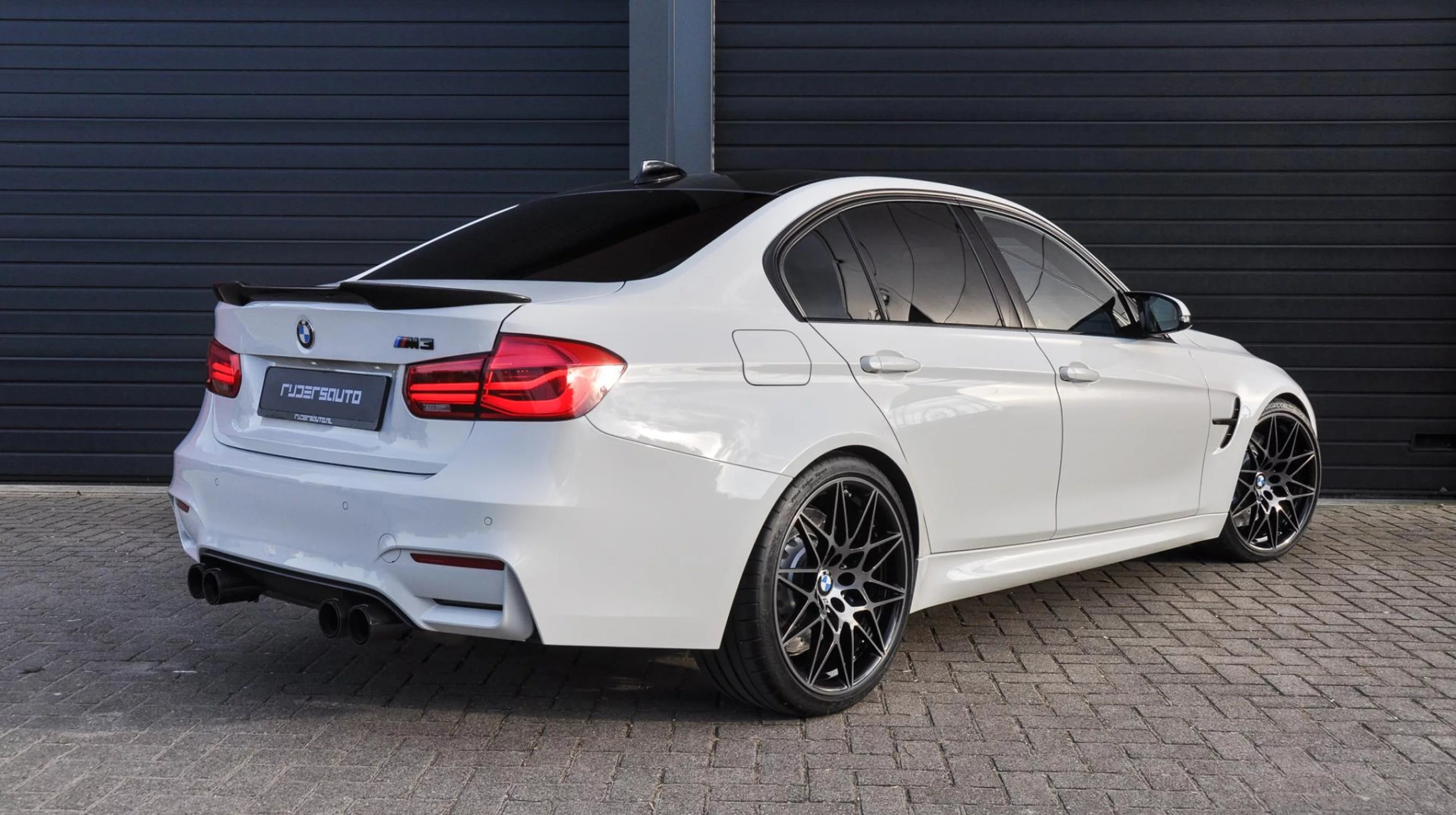 Carbon fibre spoiler BMW F80 M3 & F30 3-serie