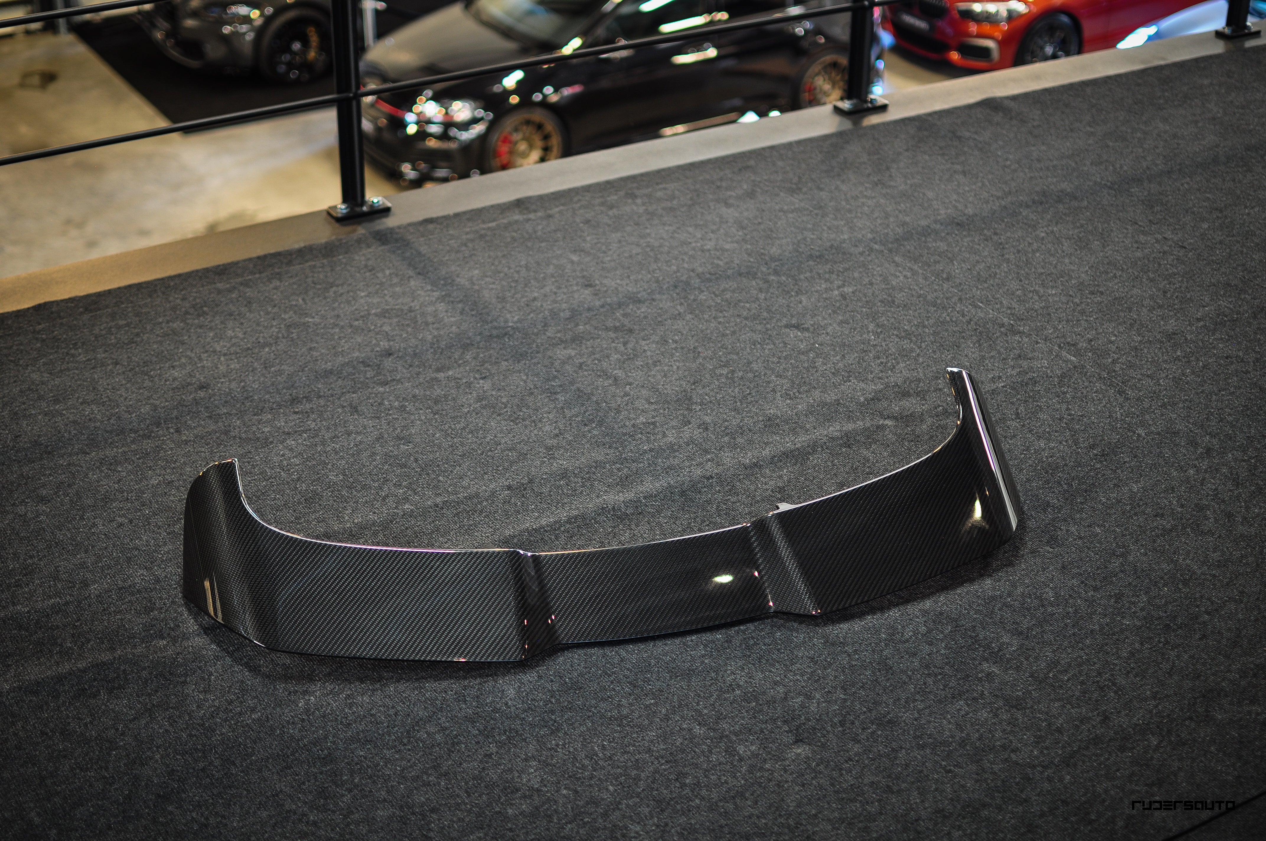 Carbon fibre rear spoiler Audi RS6 C8