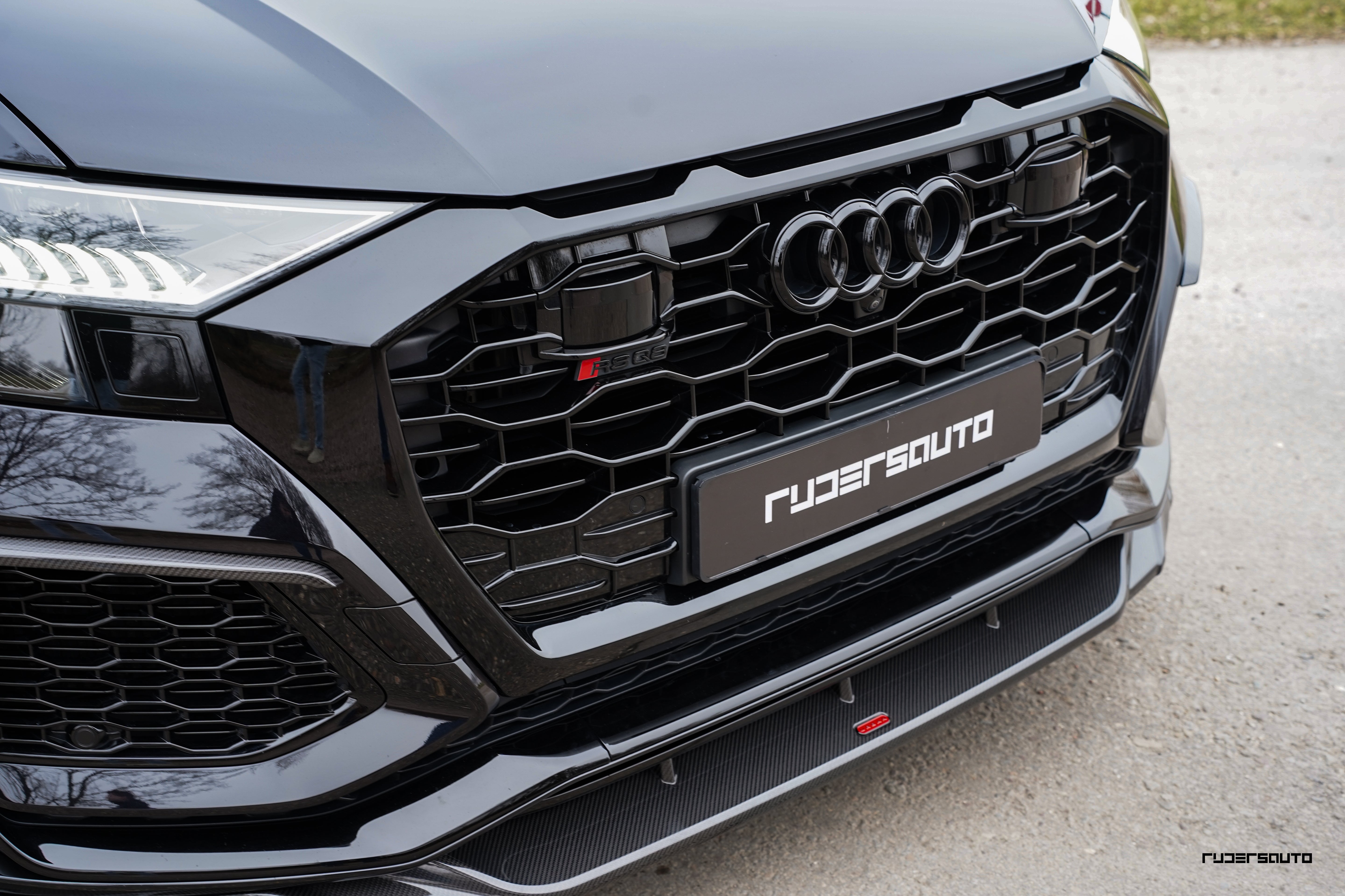 Urban carbon front splitter Audi RSQ8 (2019-2023)