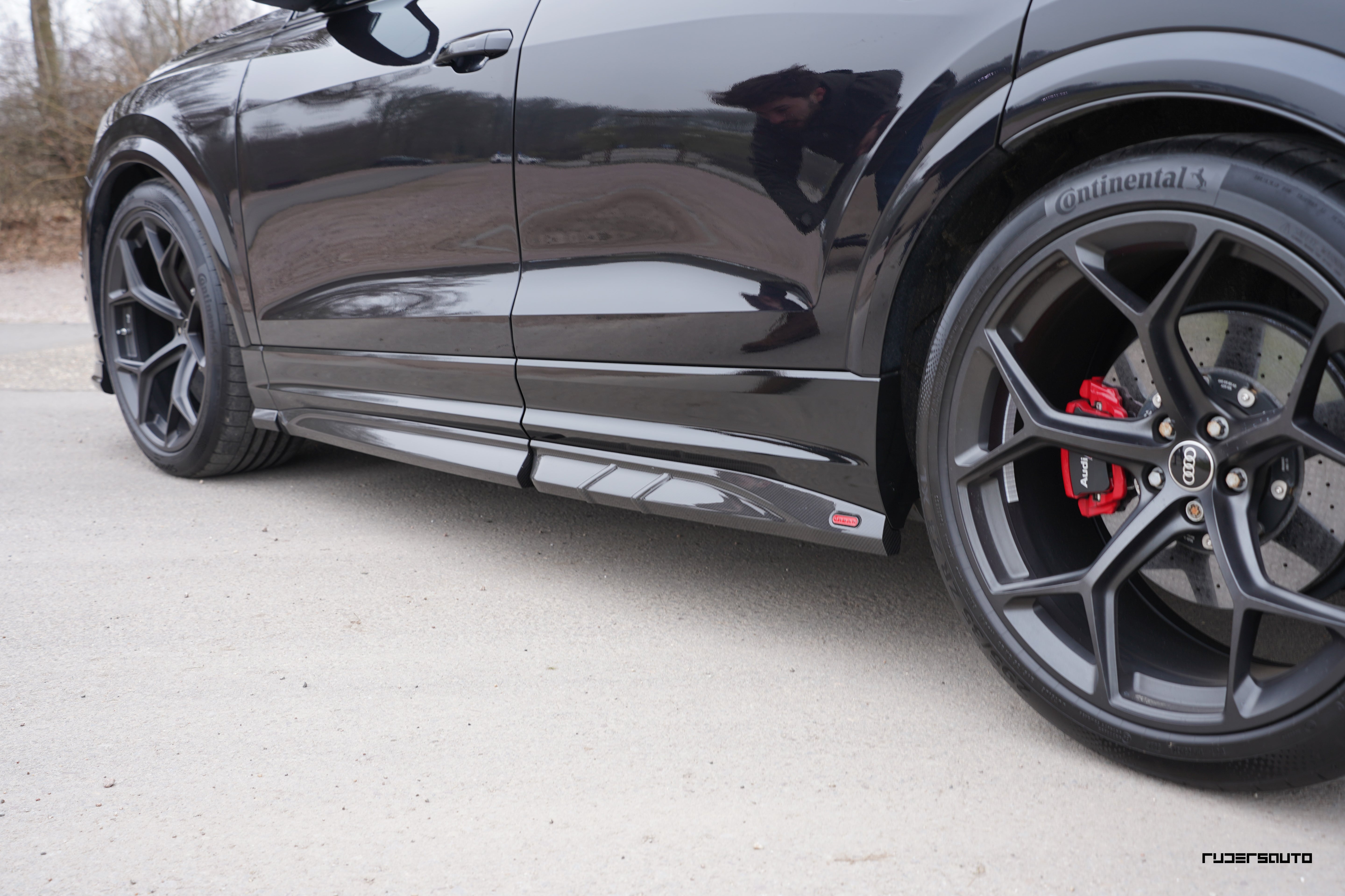 Urban carbon side skirts Audi RSQ8 (2019-2023)
