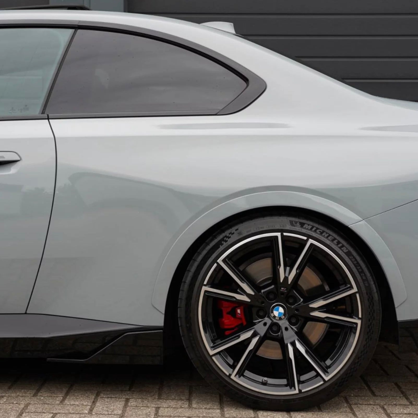 Side skirts BMW G42 2-serie M-performance style - Hoogglans zwart