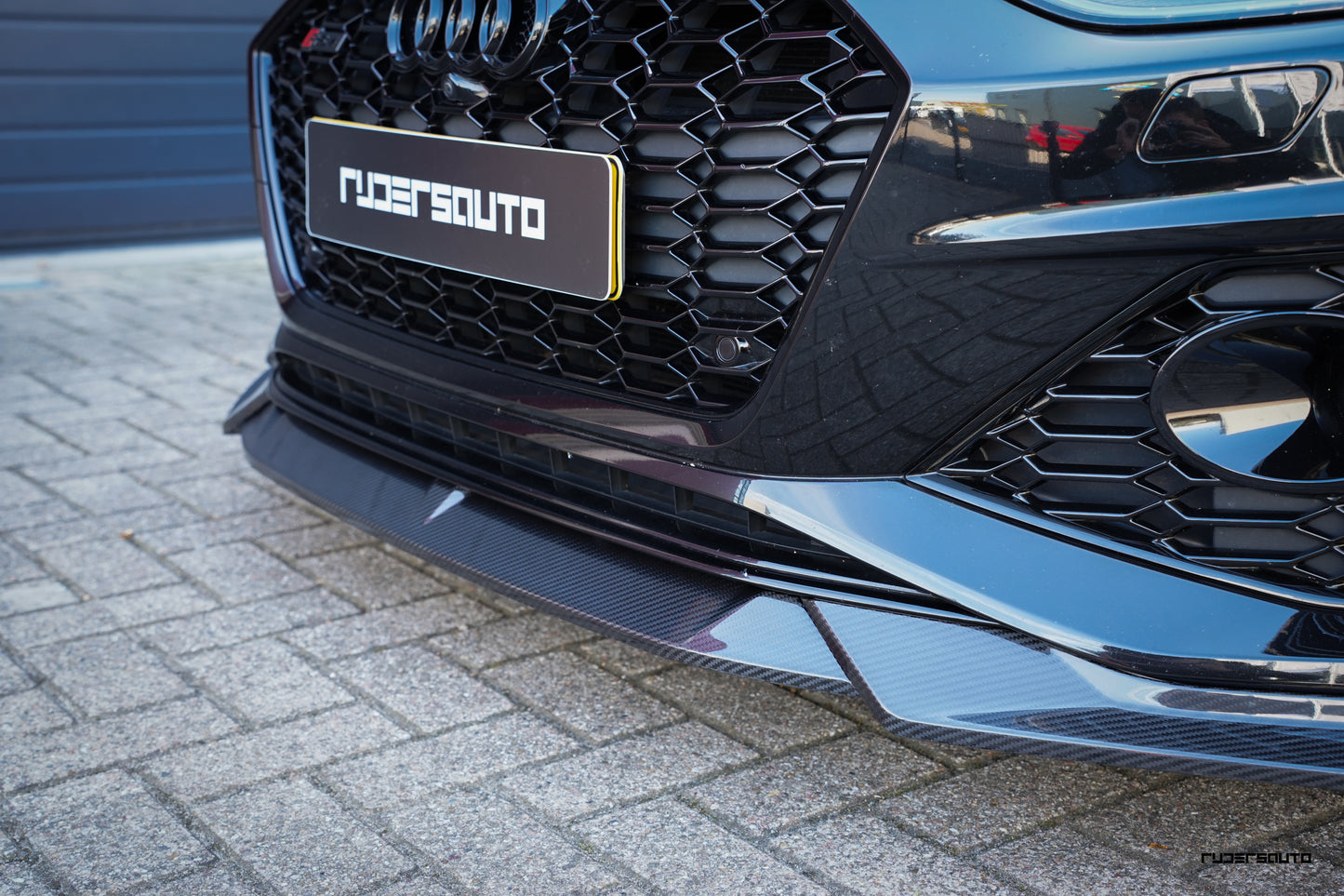 Carbon fibre front splitter Audi RS4 B9