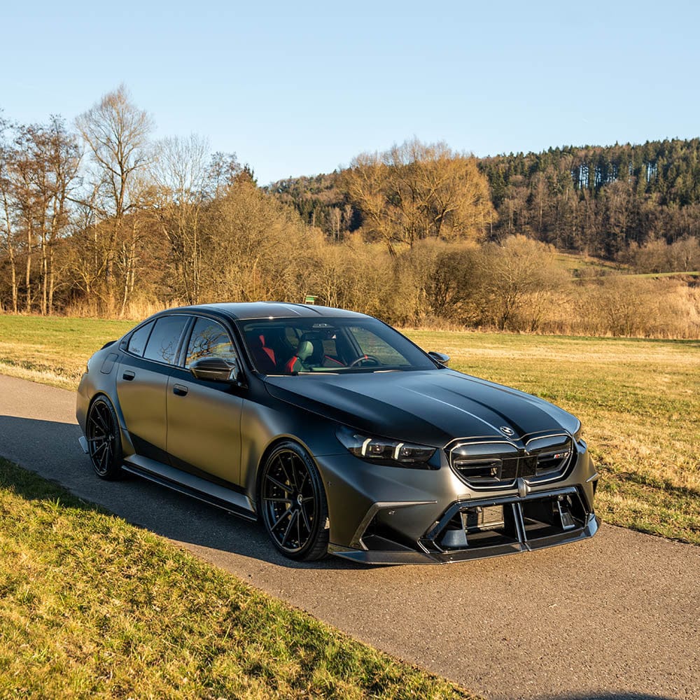 Carbon fibre front bumper trim - BMW G90/G99 M5 2024+