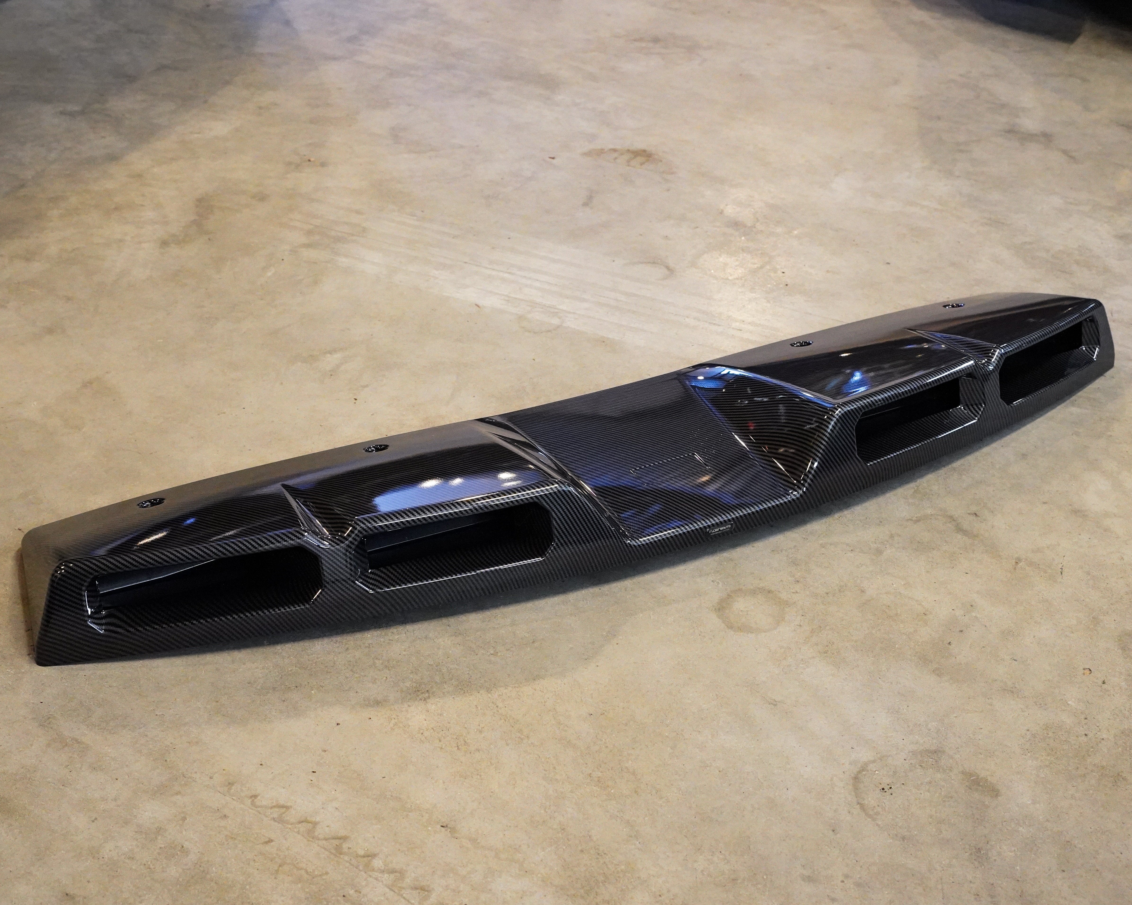 Land Rover Defender L663 90, 110 & 130 Dak Light Bar carbon fibre (2020+)