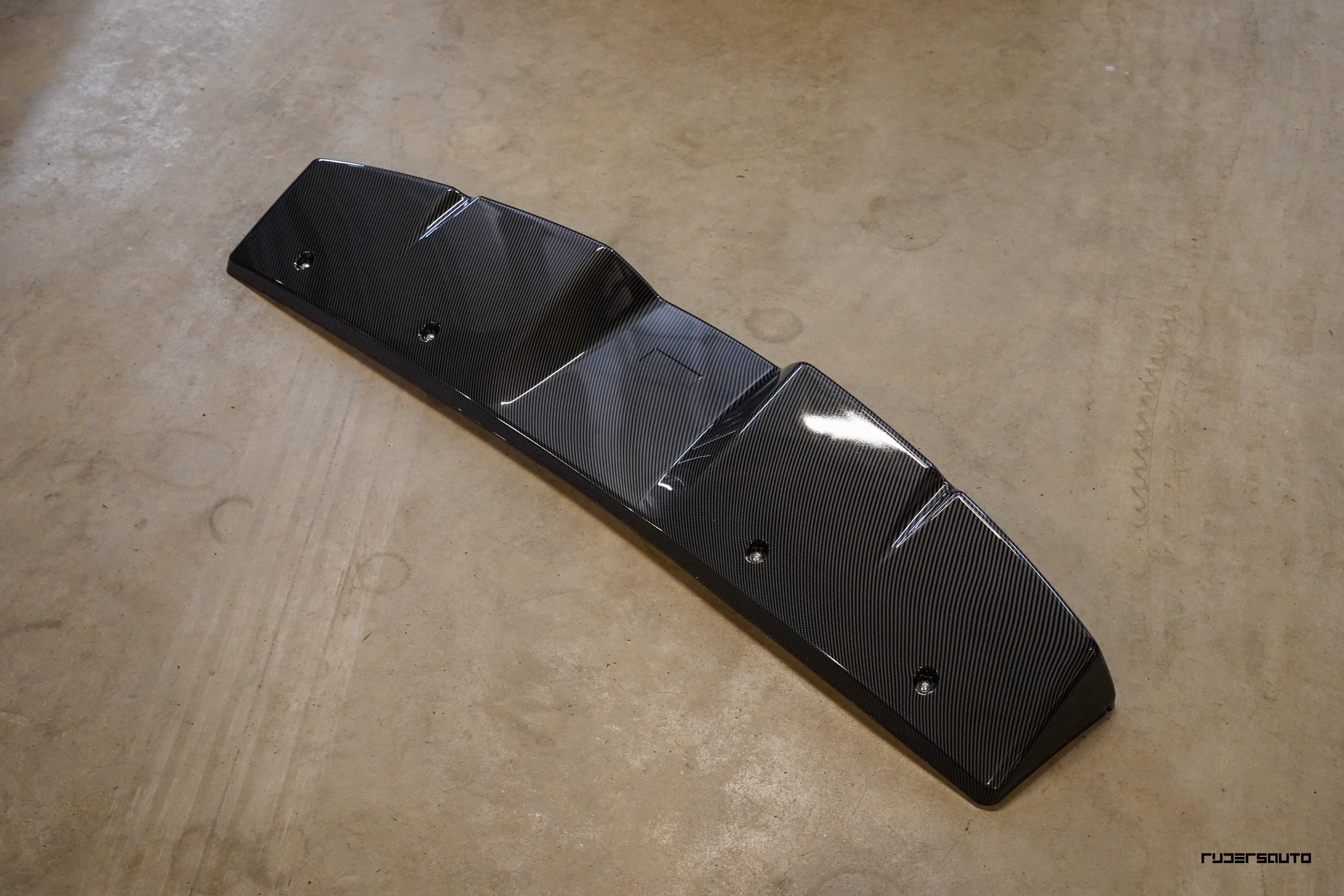 Land Rover Defender L663 90, 110 & 130 Dak Light Bar carbon fibre (2020+)