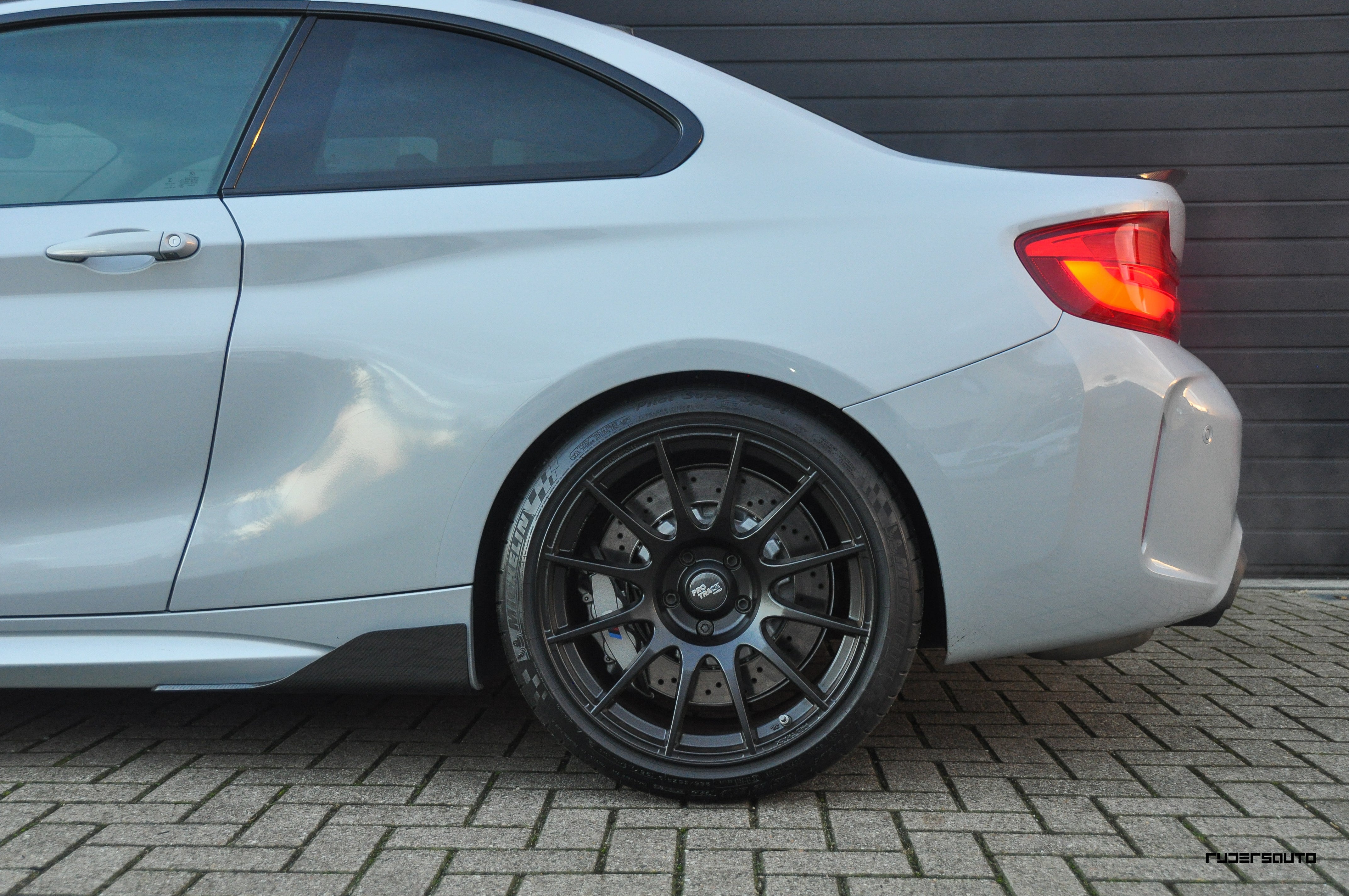 Side skirts carbon fibre M-Perfomance style BMW F87 M2/M2C