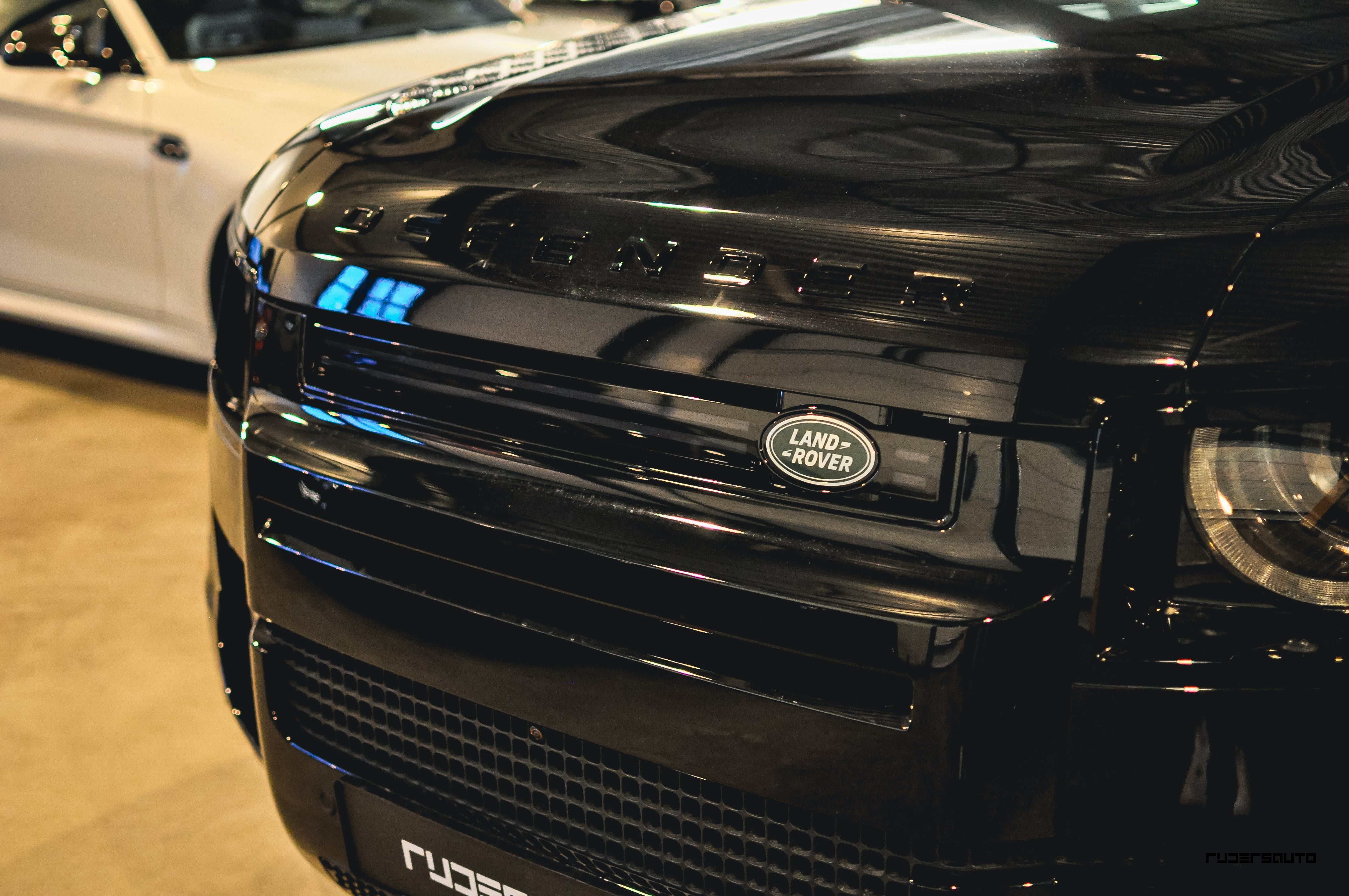 Land Rover Defender L663 90, 110 & 130 Voorbumper LED Grille (2020+)