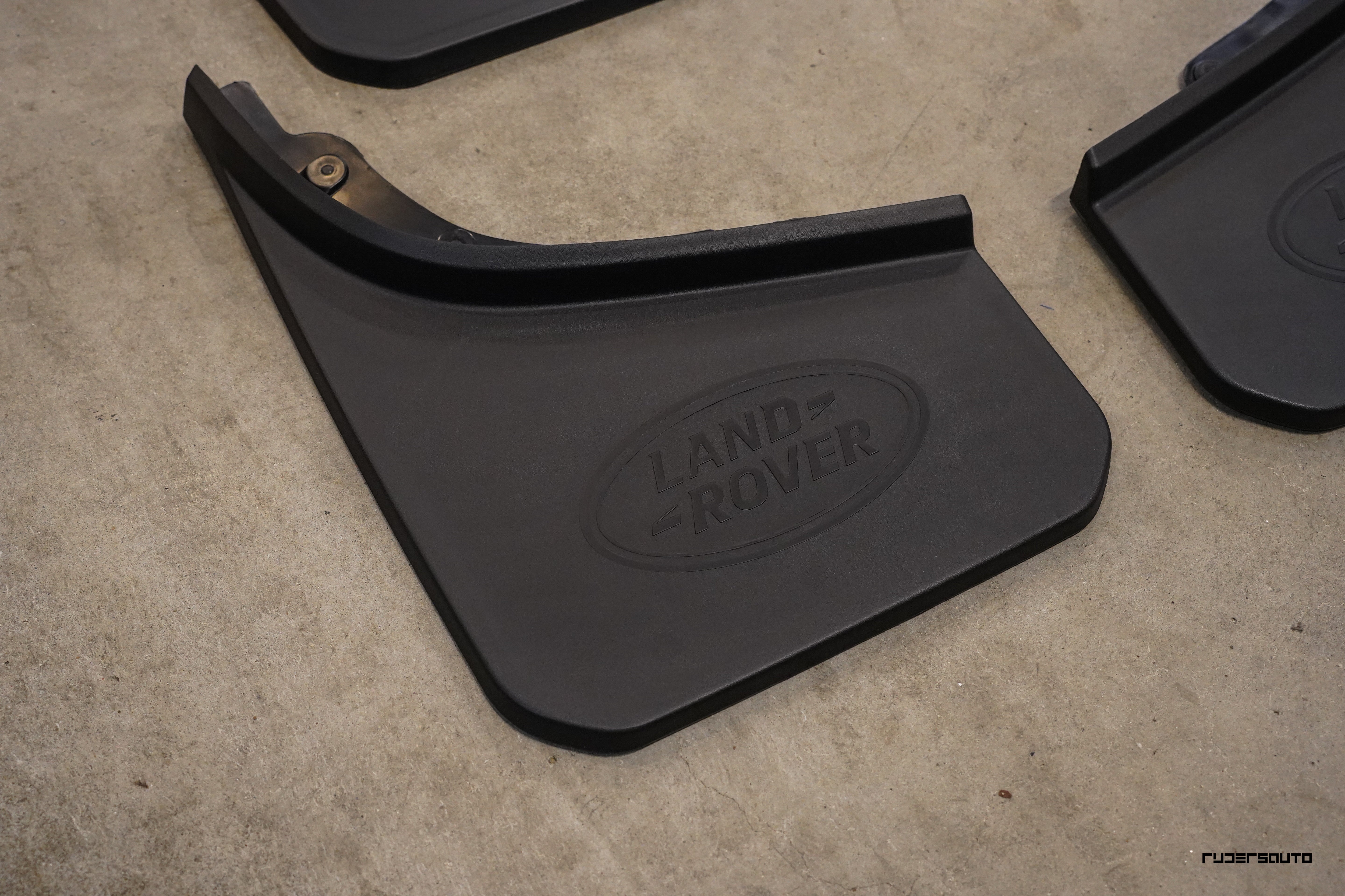 Land Rover Defender L663 90 & 110 Spatlappen Set (2020+)