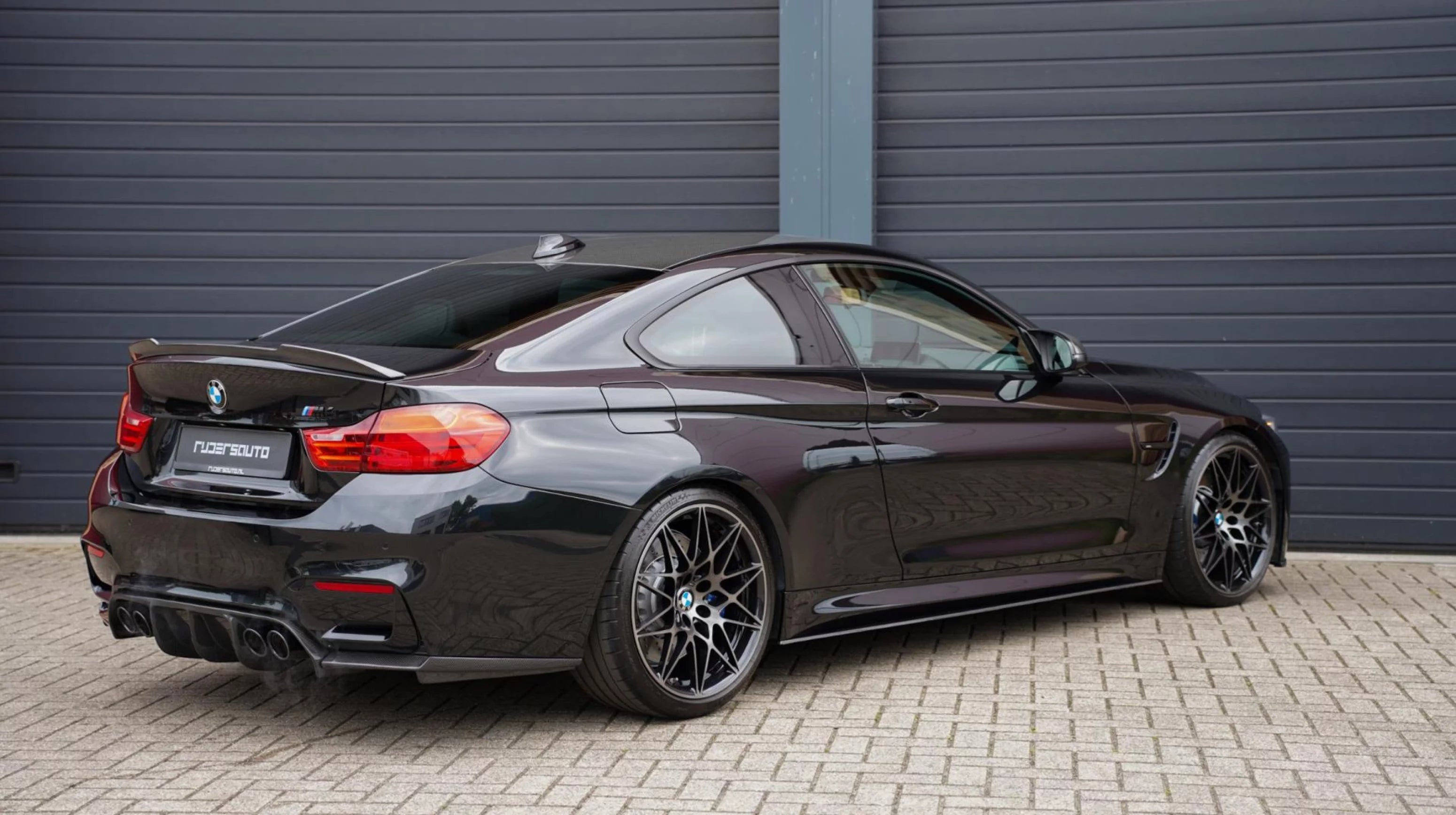 Carbon fibre diffuser BMW M3/M4 (F80 F82 F83)