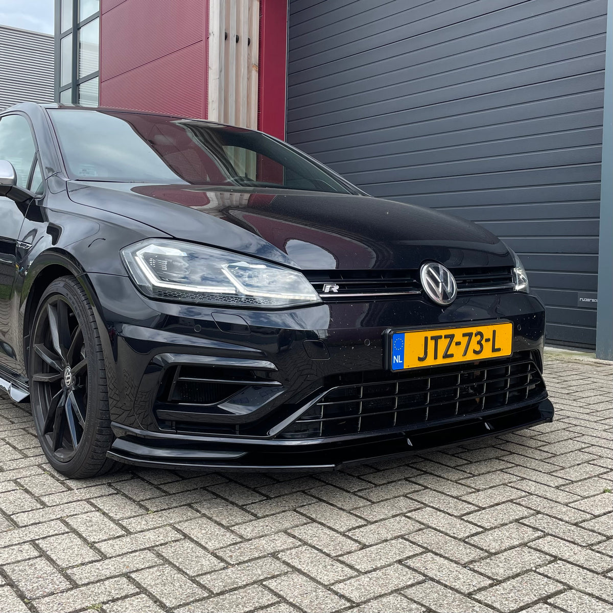 Front splitter VW Golf 7.5 R - Zaero Design