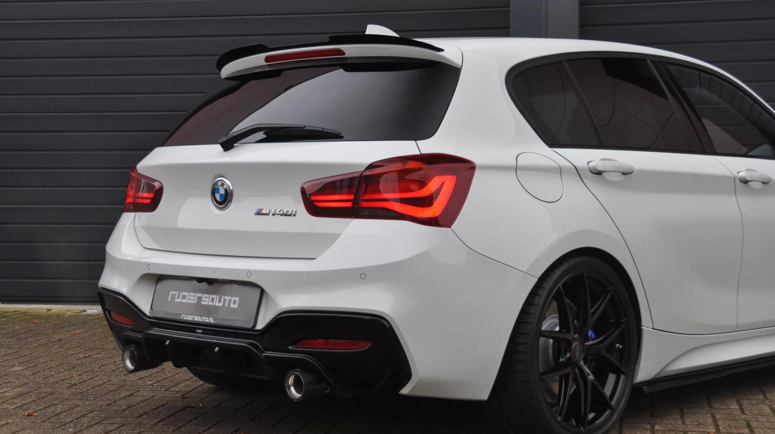 'Rear end upgrade' BMW 1-serie F20 I F21 LCI Combi deal