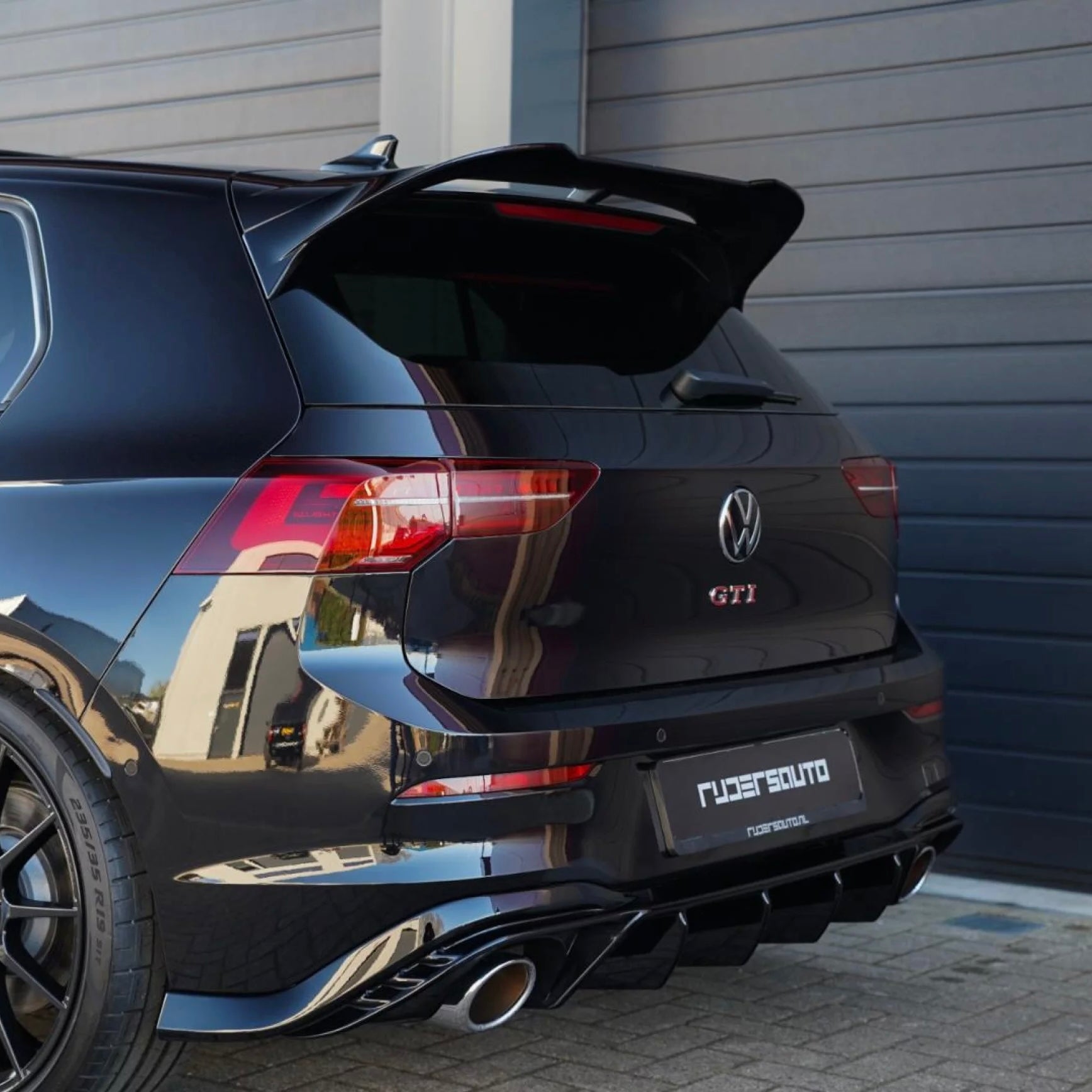 Rear spoiler VW Golf 8 Clubsport & R - Zaero-Design