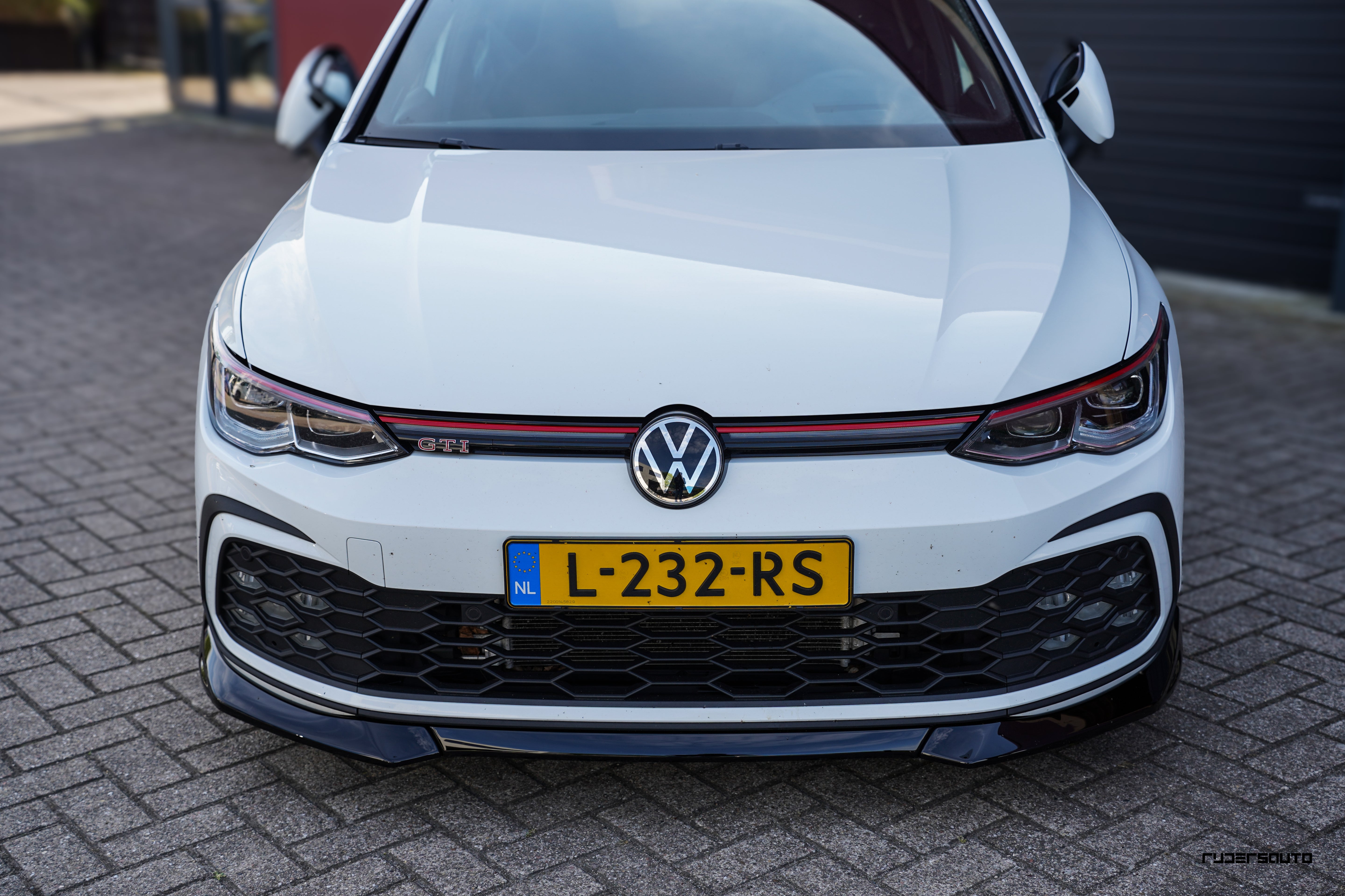 Front splitter VW Golf 8 - Zaero Design