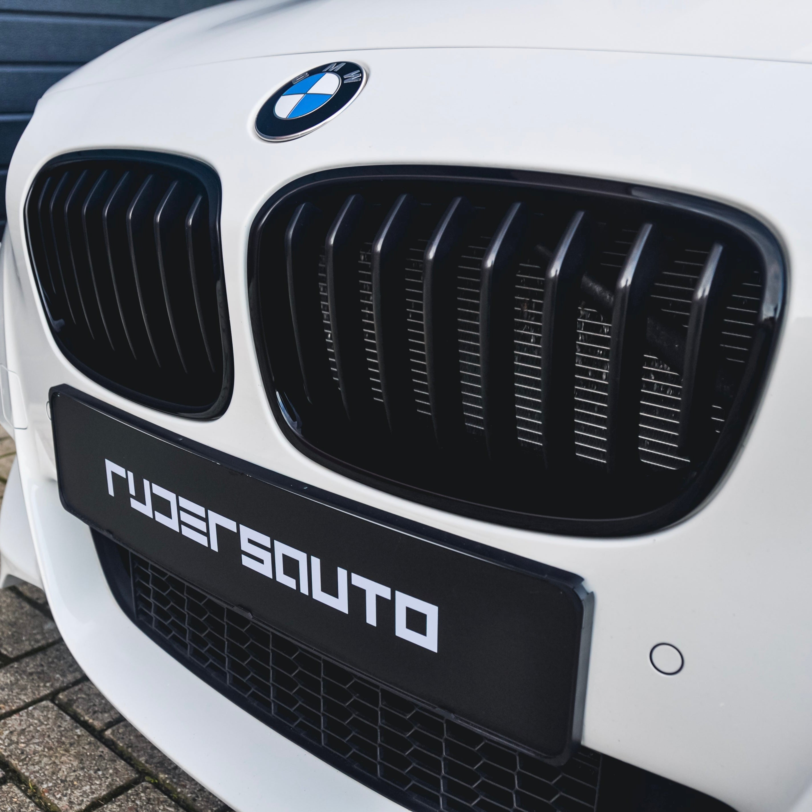 Performance nieren hoogglans zwart BMW 1-serie F20 I F21 PRE LCI