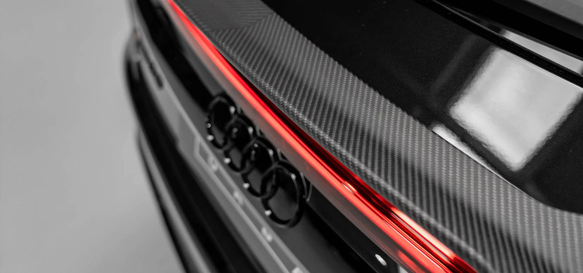 Urban carbon kofferbak spoiler Audi RSQ8 (2019-2023)