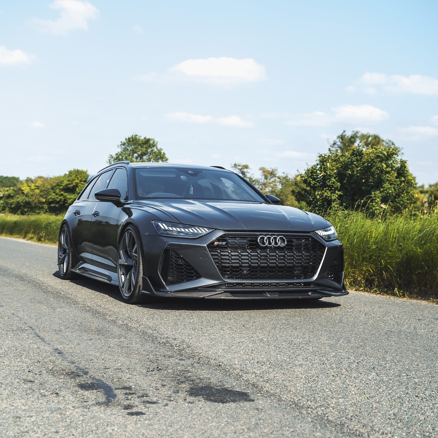 CT CARBON Full Kit AUDI RS6 C8 AVANT CARBON FIBRE SPLITTER - CT DESIGN